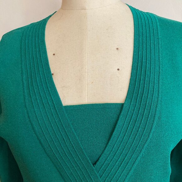 Cable and Gauge Green Sweater - Picture 3 of 4
